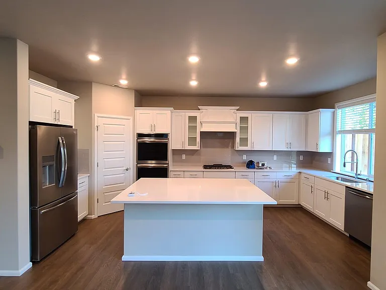 Kitchen with island