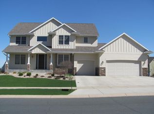 711 Somerby On 9 NE, Byron, MN 55920