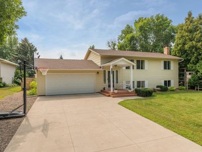 14105 37th Pl N, Plymouth, MN, 55447