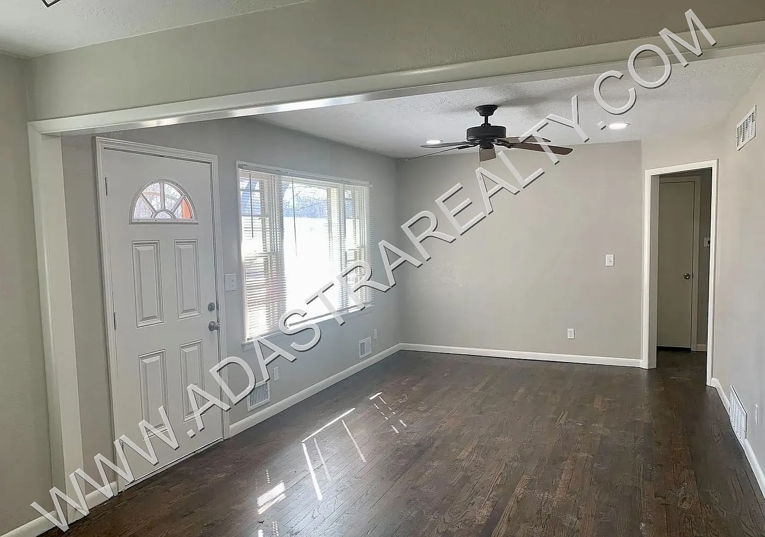 Beautiful Newly Remodeled Raytown Home-Coming SOON!! — Photo 2