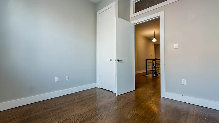 Rented by Nooklyn NYC LLC | media 28