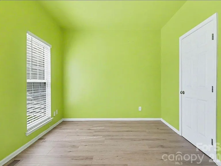 4132 Meadowview Hills Dr — Photo 20