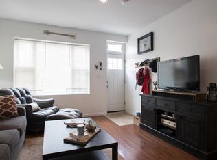 909 Daly St, Philadelphia, PA 19148