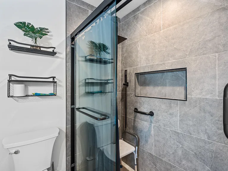 9165 SE Yacht Club Cir — Photo 18