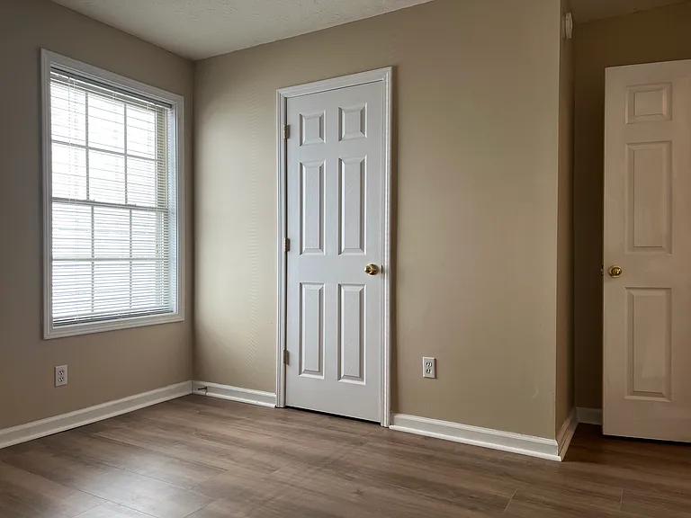 3885 Winthrop Dr — Photo 38