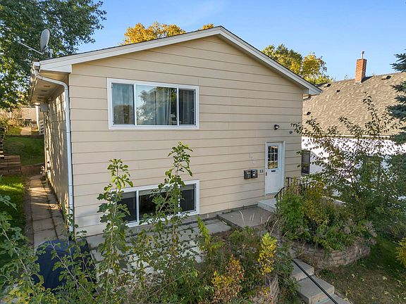 5th image of 326 2nd Ave S