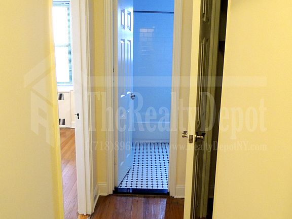 3rd image of 17505 Wexford Ter APT 6B
