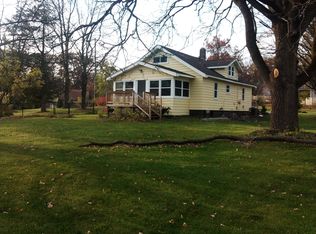 1735 White Lake Rd, Highland, MI 48356