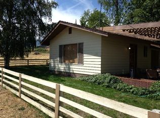 1450 Arnold Ln, Medford, OR 97501