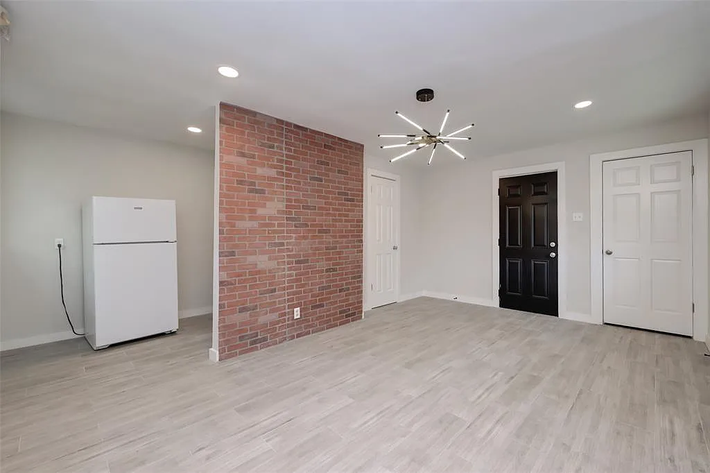 Studio, 1.0 bath, 400 sqft, $1,095 — Photo 4