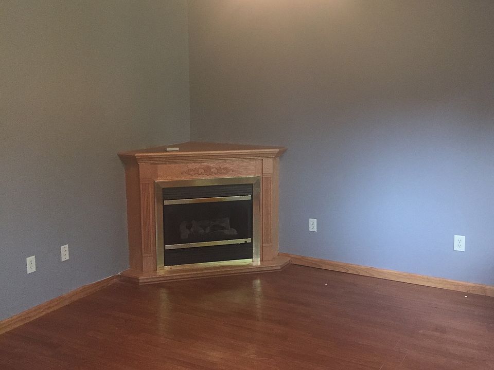 1st image of 770 Fleetwood Ave