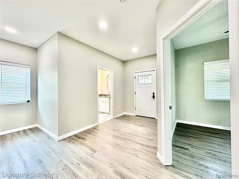 442 Ardmore Dr — Photo 18