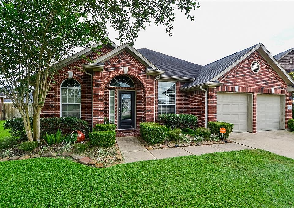 1st image of 2115 Witham Park Ln