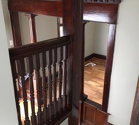 5th image of 3913 Central St