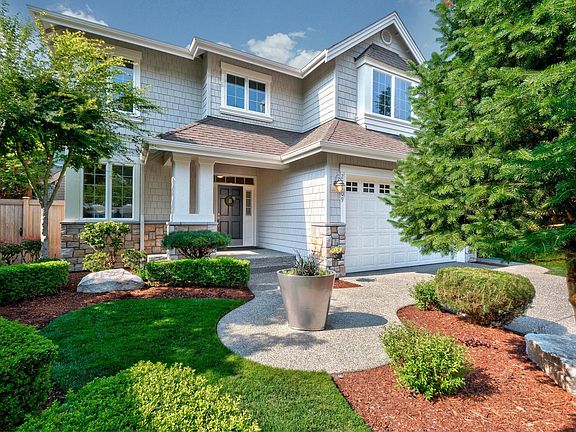 2nd image of 27409 SE 8th Pl