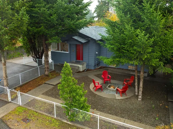 1518 N Wycoff Avenue, Bremerton, WA 98312