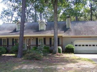 202 Baker Dr, Pikeville, NC 27863