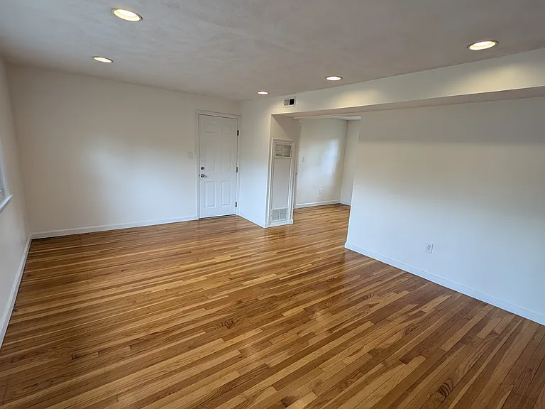 157 Central St #5 — Photo 3