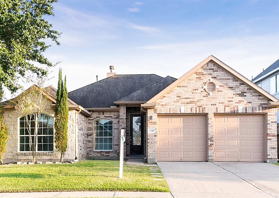 1st image of 6811 Claire Brook Dr