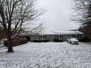 1 Crestline Dr, Stamford, NY 12167