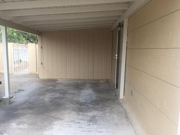 3rd image of 510 W Calle Garcia