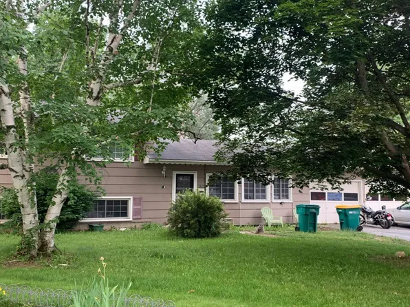196 Connor Dr, Henrietta, NY 14467