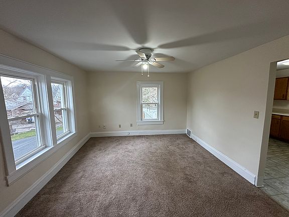 4th image of 742 Brittain Rd APT 3