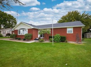 12005 Potter Rd, Bellevue, OH 44811