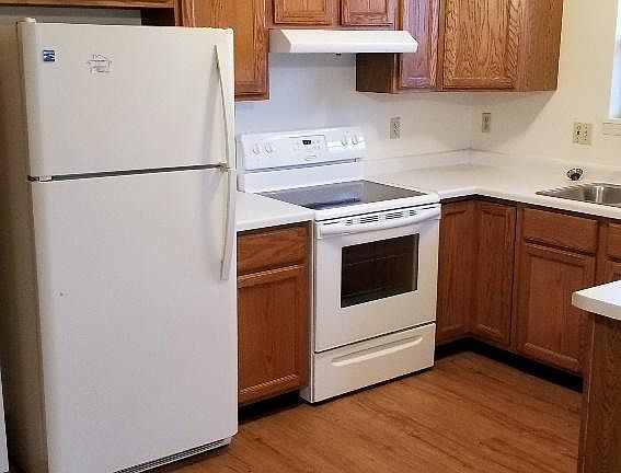 3rd image of 605 Galena Cir APT 6