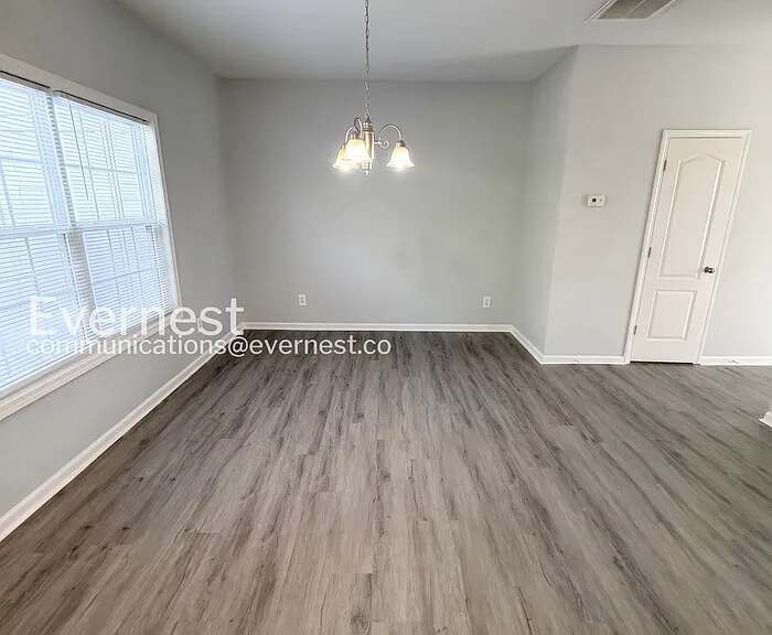 8643 Thomas Ln — Photo 8