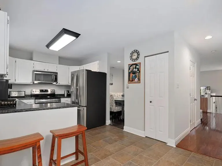 813 Jubal Way — Photo 11