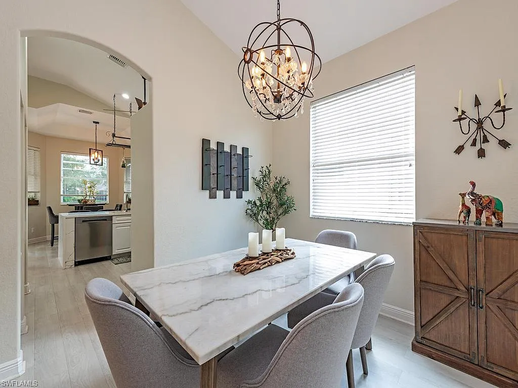 3 bed, 2.0 bath, 2000 sqft, $3,800 — Photo 4