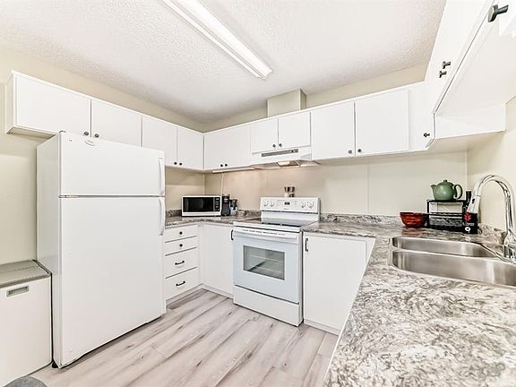 5th image of 6503 S Ranchview Dr NW #2