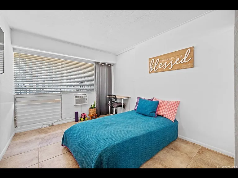 225 Kaiulani Ave #8XX — Photo 8