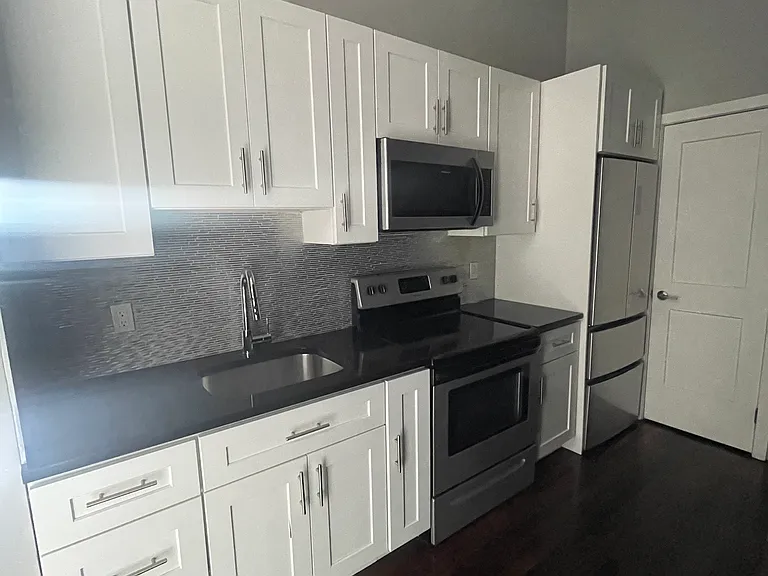 1507 S 17th St #306 — Photo 5