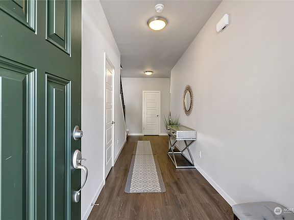 4th image of 12112 172nd Street Ct E