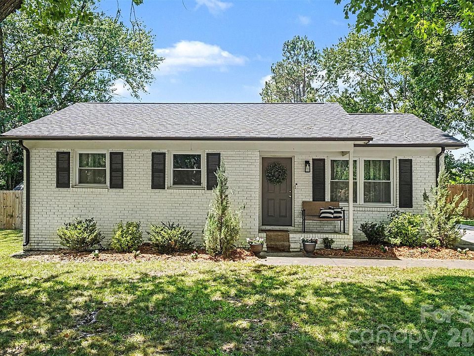 1st image of 7903 Teakwood Rd