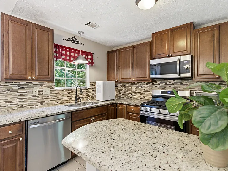3143 Long Indian Creek Ct — Photo 2