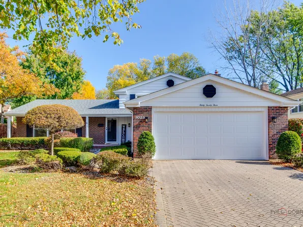 3023 N Windsor Dr, Arlington Heights, IL 60004