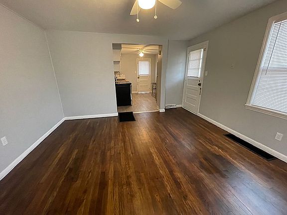 5th image of 1500 Flesher Ave