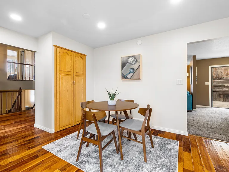E Tompkins Dr — Photo 7