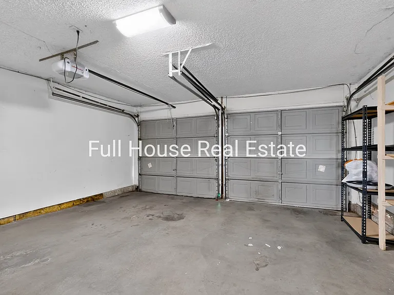 2309 Saturn Pl NE — Photo 42