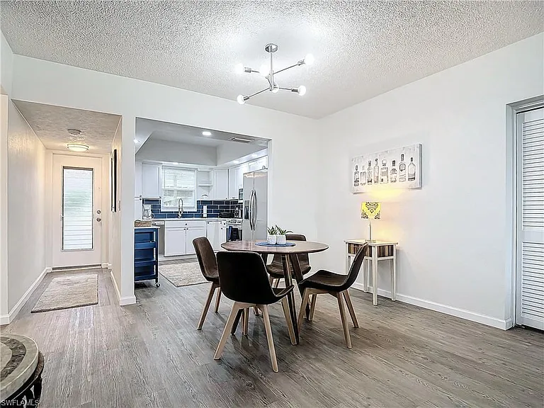 4613 SE 5th Ave #108 — Photo 5