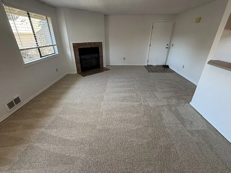 Price 4-Plex - Bothell — Photo 4