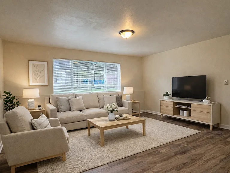 10550 Midvale Ave N #3 — Photo 2