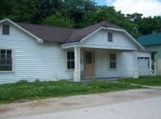 207 Montgomery Ave, Mount Sterling, KY 40353