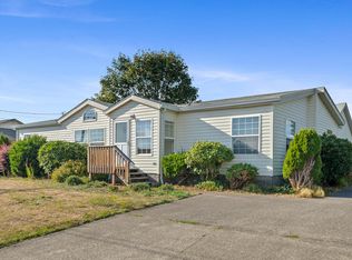 1102 5th St, Tillamook, OR 97141