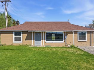906 W 10th Ave, Kennewick, WA
