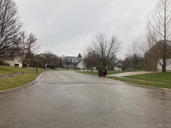 3rd image of 879 Arrowood Ct