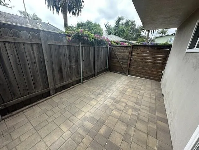 622 W Arrellaga St #B — Photo 7